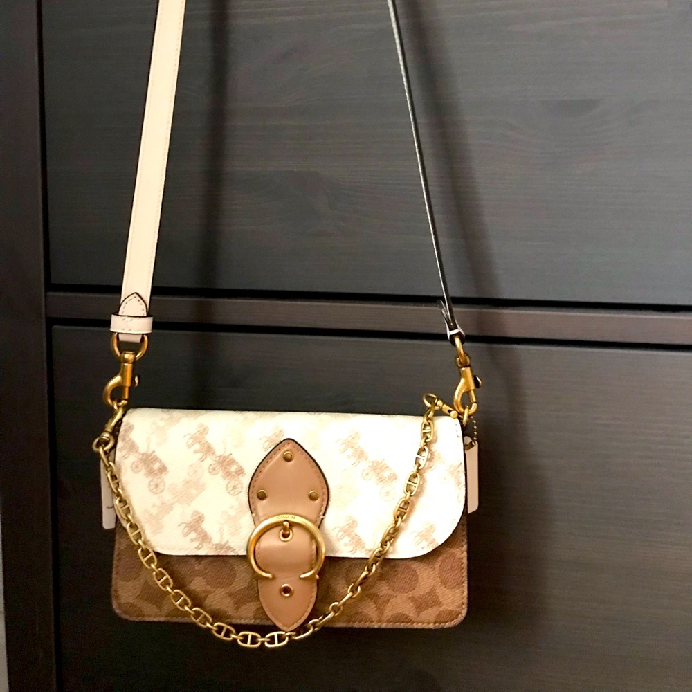 Coach Mini Beat crossbody bag